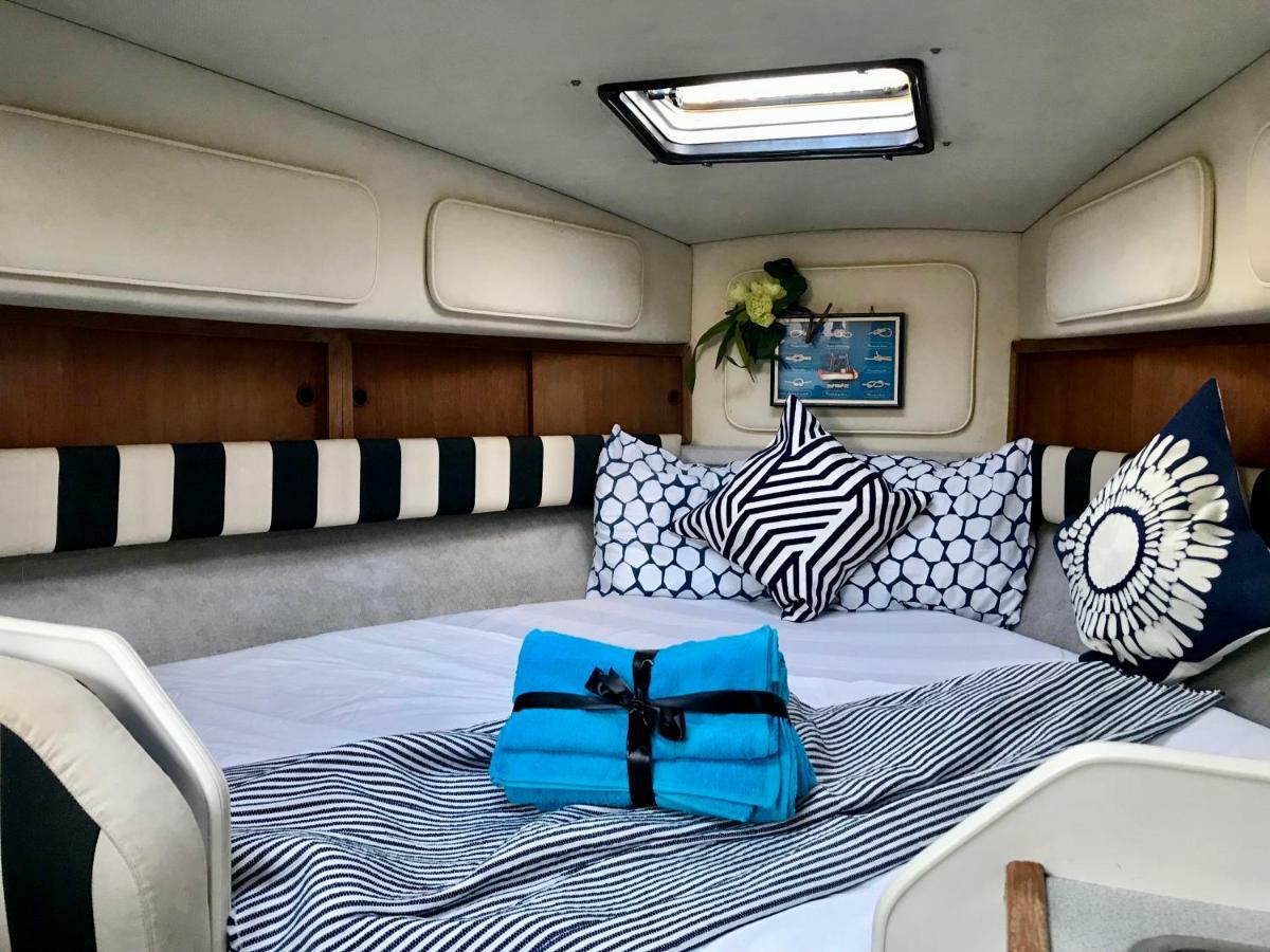 Готель Yacht Experience Barcelona Сан-Адріа-де-Бесос Екстер'єр фото