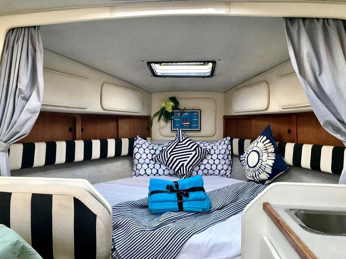 Готель Yacht Experience Barcelona Сан-Адріа-де-Бесос Екстер'єр фото